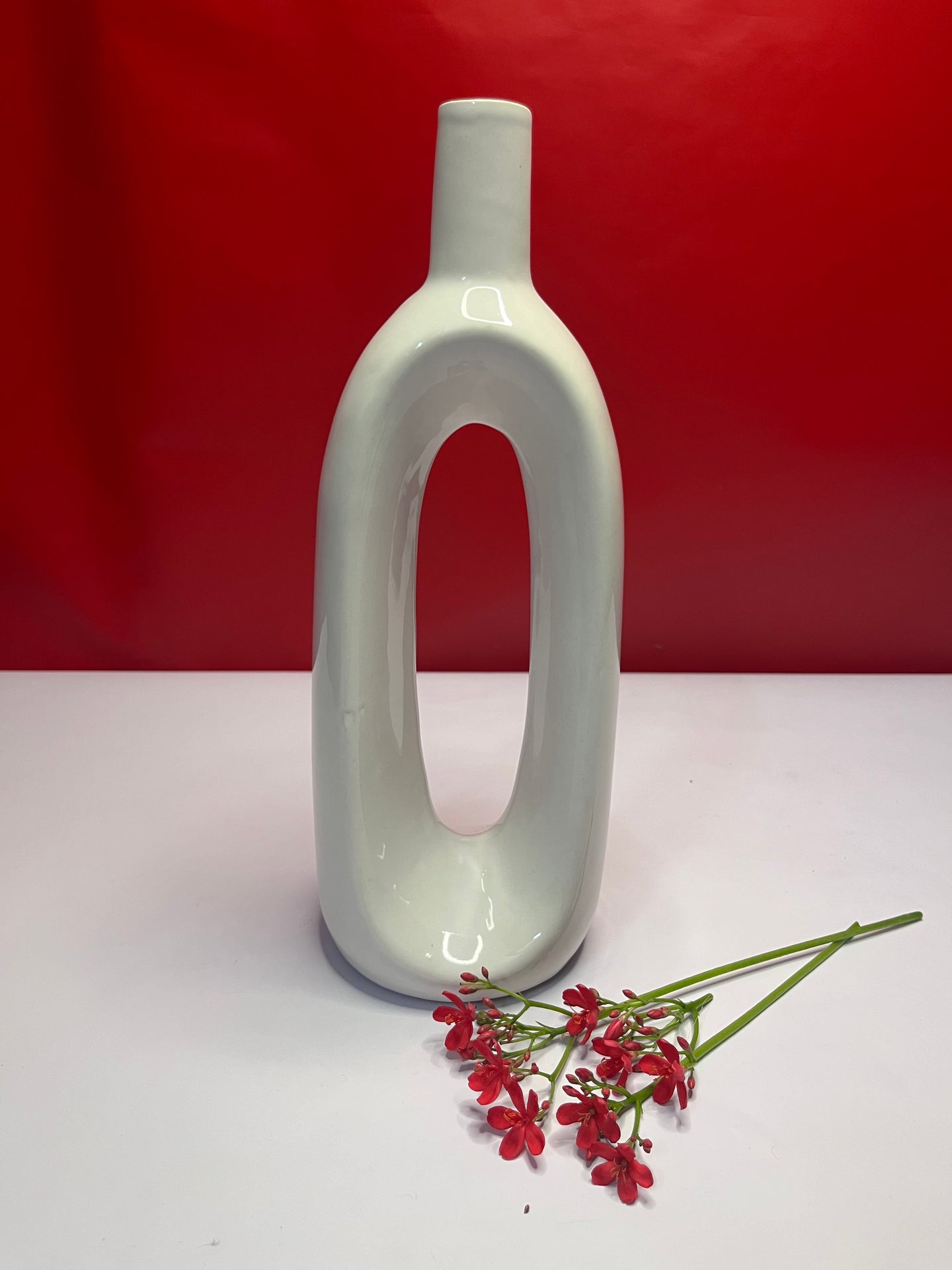 Ring Flower Vase - White